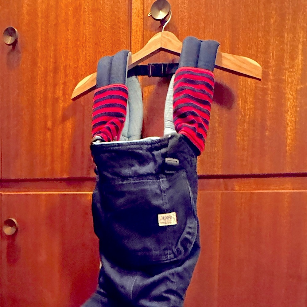 X-Girl Japan (IYKYK) Reversible strap cover, carrier not included